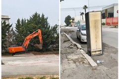 Ammodernamento dentro, rifiuti abbandonati fuori. Il paradosso di via Stazio