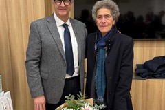 L'assessore al Bilancio saluta la dirigente Grazia Cialdella