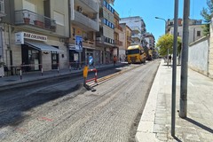 Bitumazione strade: si conclude intervento su viale Istria, davanti al "Bonomo"