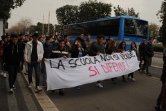 Studenti dell'ITA: «La scuola non si vende, si difende»