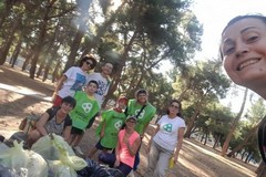 Ad Andria anche i bambini ripuliscono la villa comunale, l'iniziativa di 3Place contro i rifiuti