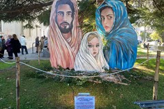 Inaugurato il presepe in piazza Unità d'Italia, realizzato dai ragazzi della Vaccina