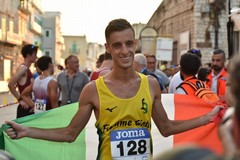 Francesco Fortunato vince la marcia maschile agli assoluti di atletica a Molfetta