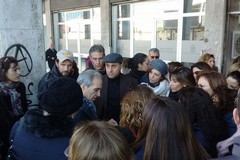 Nuovo piano di mobilità docenti: sit-in dei Nastrini Rossi davanti al Consiglio Regionale