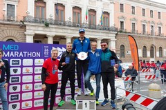 Pasquale Selvarolo vince la mezza maratona di 21 km alla Bari Med Marathon