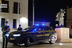 Frode allo stato, due arresti: c'è anche un militare delle Fiamme gialle