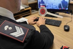 Carabinieri: "Attenzione ai pericoli della rete internet"