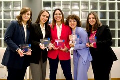 Tris di regine: A Nunzia Lomonte primo premio della seconda edizione dell'Hackaton Women Shape the Future