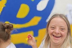 Andria si “Rimbella”: un murale per trasformare la bellezza in gesto politico gentile