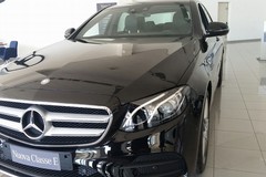 Motori, in scena l’eleganza con la Mercedes-Benz