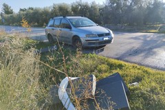 Tir perde parte del suo carico che colpisce un'autovettura in transito alla periferia di Andria