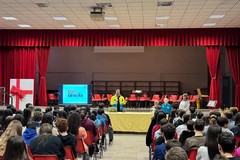Il Calcit nelle scuole: ripartita la prevenzione alla “Cafaro”, ospiti di Intrecci Solidali al “Colasanto”