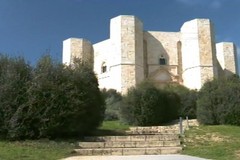 Sfilata della maison Gucci a Castel del Monte, il plauso del GAL per la scelta del maniero