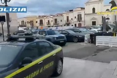 Riciclaggio e ricettazione di materiale ferroso, arresti e sequestri per associazione a delinquere