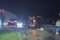 Caos in tangenziale: a causa delle buche auto in panne con i pneumatici squarciati