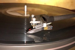 Musica su vinile, ma anche LP, CD e Musicassette - Anni 60 70 80 90: appuntamento al Laboratorio Urbano