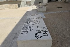 Incursione di vandali in Piazza Toniolo, da poche settimane rimessa a nuovo