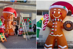 Il Villaggio di Babbo Natale accoglie gli alunni all’ingresso della scuola primaria “ Giuseppe Verdi”