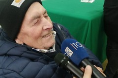 L’ultracentenario nonnino di Andria, Nicola Fusiello, racconta i fatti di guerra agli studenti