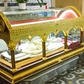 L'intagliatore Giuseppe Marzano ha ridato lustro all’antico sarcofago del Cristo deposto