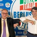 Raffaele Fitto ad Andria con il candidato sindaco Antonio Scamarcio ed i candidati andriesi al consiglio regionale