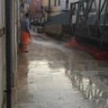 Ripulito il ponte bailey di via Carmine