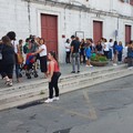 Piscina comunale, situazione ancora incerta: monta la protesta di utenti e lavoratori