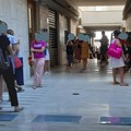 Folla davanti alla sede della Uil Scuola Bat per la compilazione dell’istanza GPS