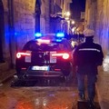 Lancio di petardi contro la Polizia locale: denunciato un 23enne a piede libero