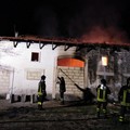 Vasto incendio in una villa antica in contrada Cappuccini Fratta: sul posto VV.F. Polizia locale e Carabinieri