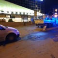 Camion perde gasolio dal serbatoio: traffico bloccato in via Padre Leone Dehon per strada impraticabile