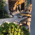 Colpo con la pala meccanica in un’azienda su via Trani, provano ad asportare la cassaforte