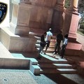 Sicurezza urbana, la Polizia locale eleva sanzioni per bivacco