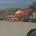 Avvistato furgone in fiamme sulla SP 2 in direzione Papparicotta ad Andria