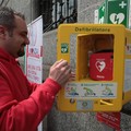 Defibrillatori negli impianti sportivi, l’obbligo per le società slitta di sei mesi