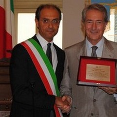 Cittadinanza Onoraria al Prof. Lorenzo Bonomo