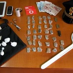 Hashish e cocaina: 23enne pregiudicato arrestato