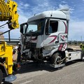 Gravi le condizioni di un uomo finito fuori strada con il suo camion sulla Corato Andria