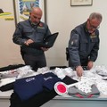 Sequestrati 50mila tra capi di abbigliamento contraffatti e altri oggetti privi dei requisiti di sicurezza