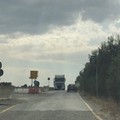 Mezzi pesanti sulla sp 2 ex 231 Andria Canosa di Puglia, malgrado l’ordinanza di divieto di transito