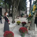 2 Novembre: ad Andria il sindaco Bruno in cimitero depone una corona di fiori