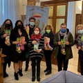Calze della befana donate al Sindaco Bruno per i bambini andriesi