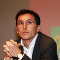 Francesco Boccia: «Mi candido alla segreteria nazionale del PD». VIDEO LIVE AL MERCATO