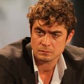 Riccardo Scamarcio picchiato in una stazione di servizio: sarà risarcito