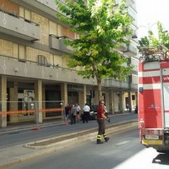 Rivestimenti in marmo: pericolo di crollo in via Firenze