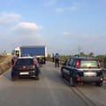 Folle corsa sulla SP13 alla guida di un camion rubato