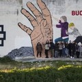 Un enorme murales nel quartiere San Valentino per dire  "stop " al cyberbullismo