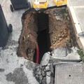 Rottura tubazione dell'acqua: cedimento in via Porta Nuova