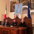 Il Vescovo diocesano alla tradizionale Festa degli auguri natalizi in Comune
