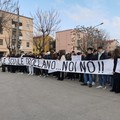 Mancati interventi strutturali da troppi anni, gli studenti del Liceo  "Carlo Troya " manifestano in Largo Torneo